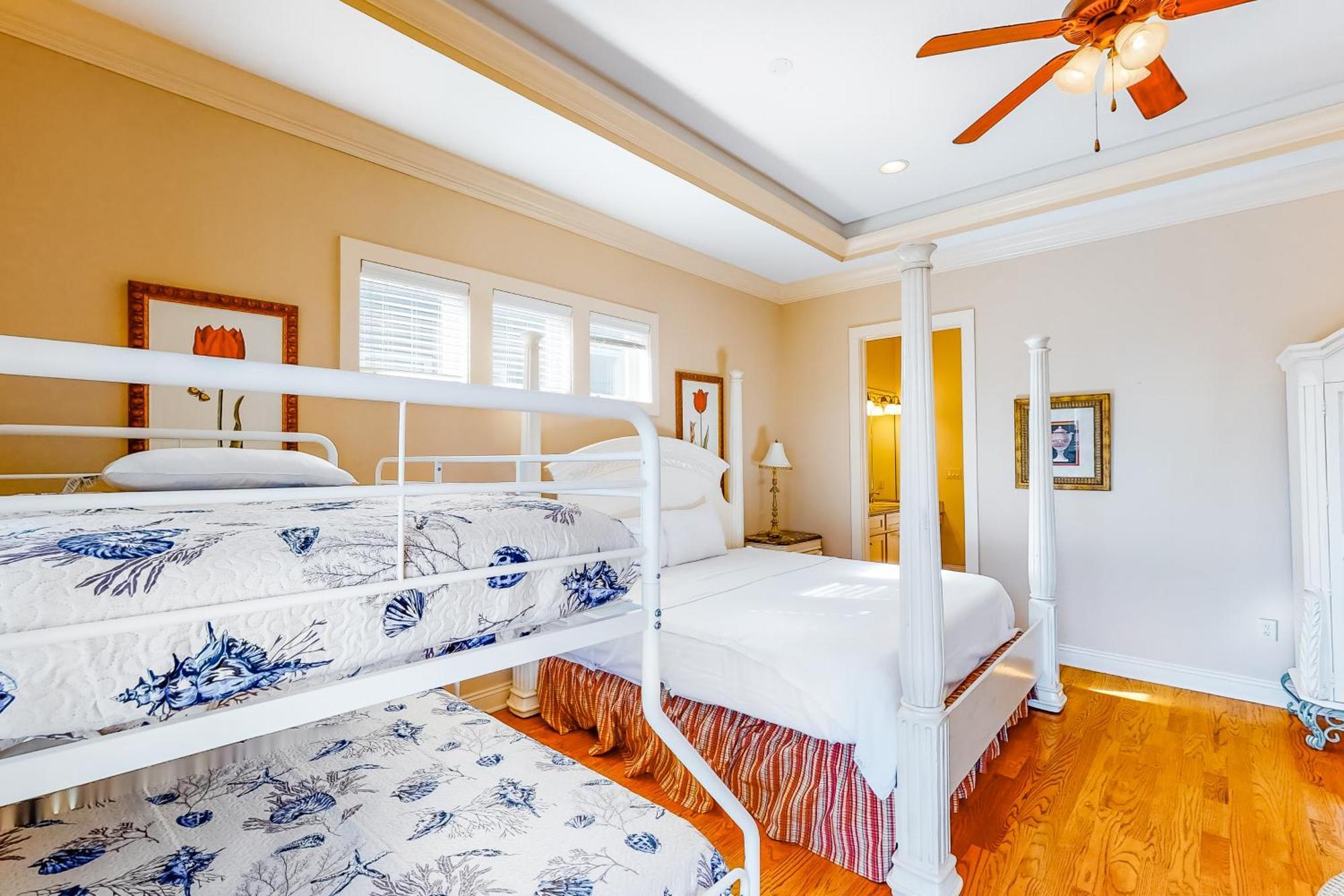 Serenity By The Sea - Main House Panama City Beach Room photo